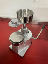 Lade das Bild in den Galerie-Viewer, Maxima Manuelle Hamburgermaschine - Ø 100mm Patty